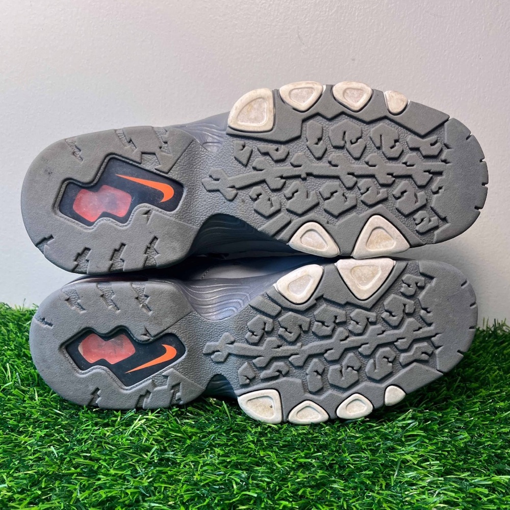 grey orange barkleys